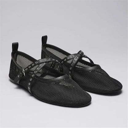 Amit flat shoes