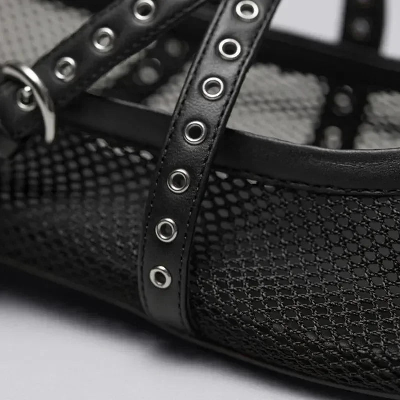 Amit flat shoes