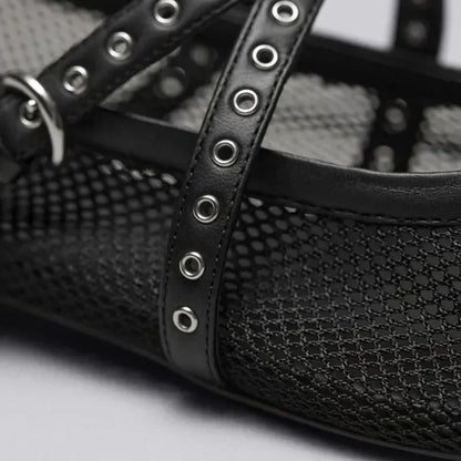 Amit flat shoes