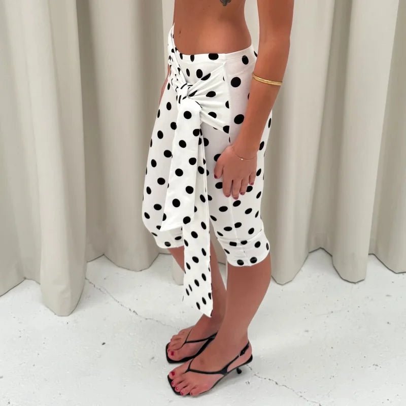 Polka dot pants - 𝘽𝙖𝙨𝙞𝙘 𝙇𝙞𝙣𝙚