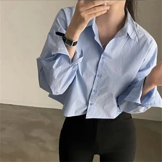 חולצה מכופתרת עם פתח בגב-גליה