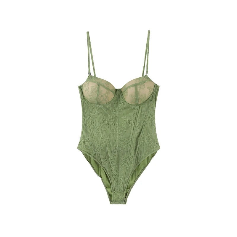 Nur suit