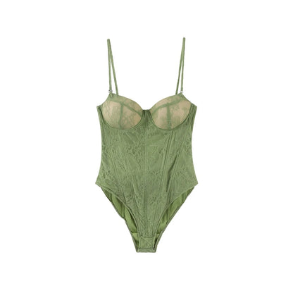 Nur suit