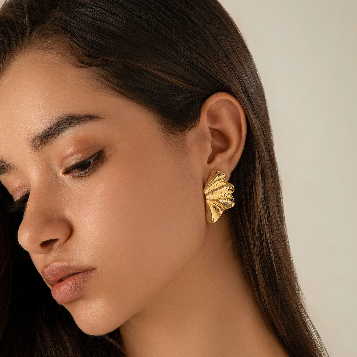 Shell earrings