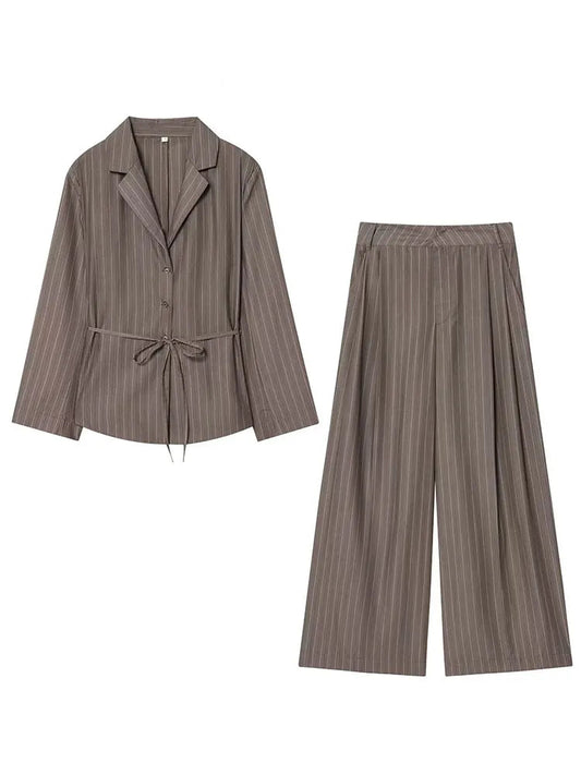 Yali suit