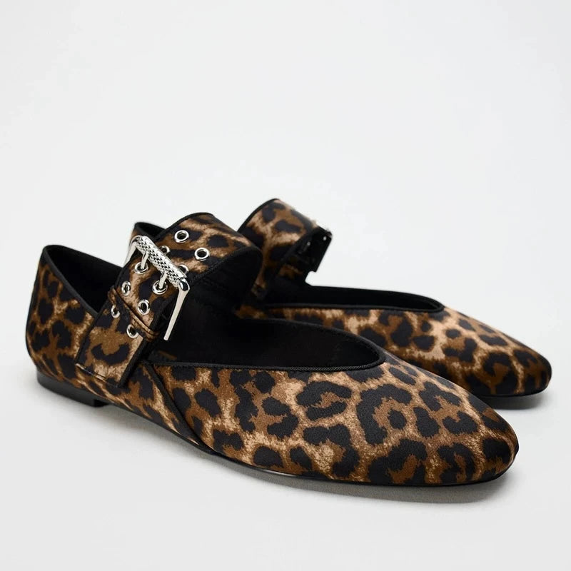 Maya flat shoes